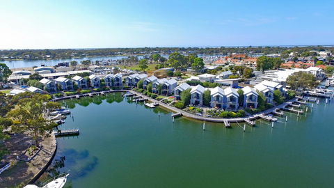 Captains Cove Resort - New Castle Holiday 3
