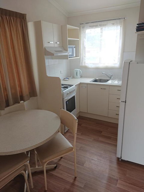 Caracourt Caravan Park - New Castle Holiday 3