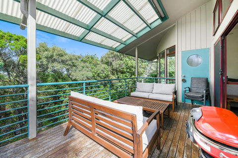 Carramar - 5 Callitris Crescent - New Castle Holiday 1