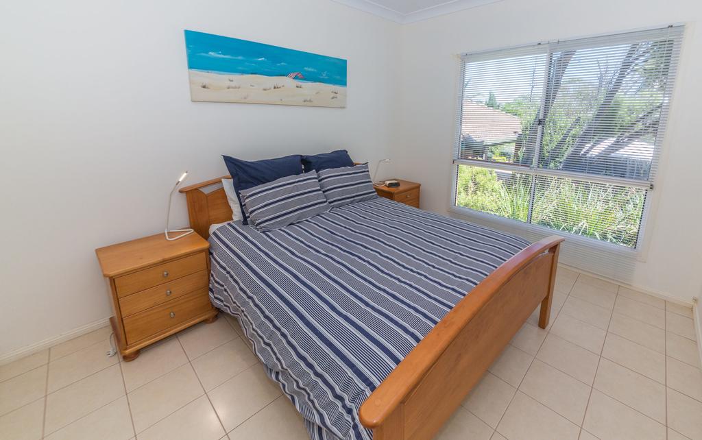 Hay Flat SA New Castle Holiday