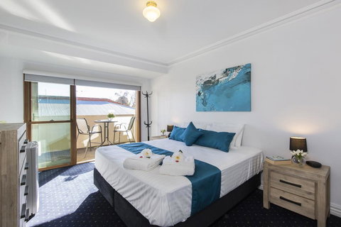 Carrington Charm - CBD - WiFi - Parking - New Castle Holiday 0