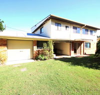 Casa De Tobo at Hat Head - New Castle Holiday
