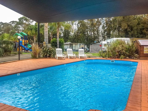 Caseys Beach Holiday Park - New Castle Holiday 2