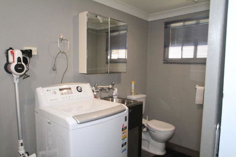 Cater Waterfront - New Castle Holiday 1