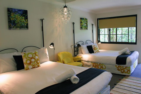 Cedar Creek Lodges - New Castle Holiday 2