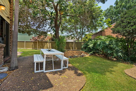 Centennial Terrace Apartments - New Castle Holiday 3