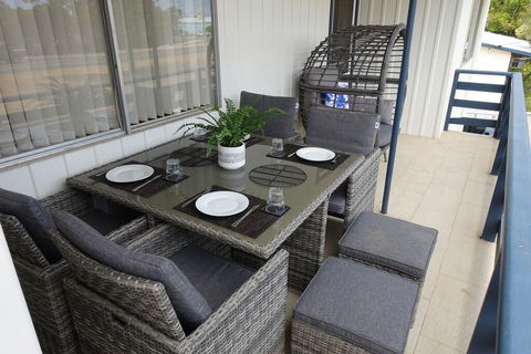 Central Views - New Castle Holiday 2