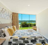 Cetacea Luxury Apartments - New Castle Holiday