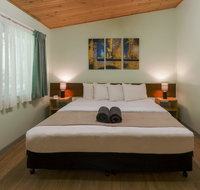 Chambers Wildlife Rainforest Lodges - New Castle Holiday