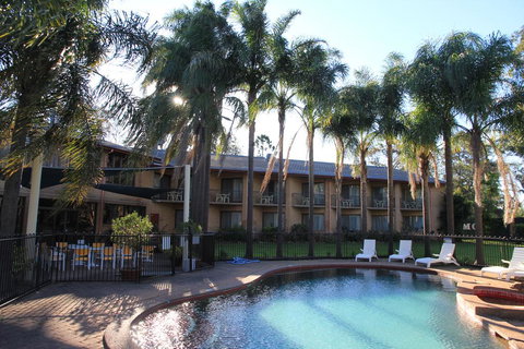 Charbonnier Motor Inn - New Castle Holiday 2