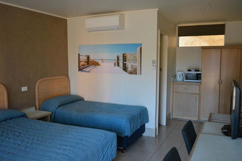 Chelsea Motor Inn - New Castle Holiday 2