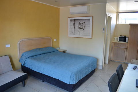 Chelsea Motor Inn - New Castle Holiday 0