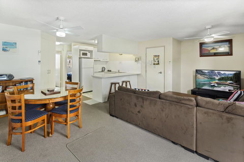 Cheltenham Apartments - New Castle Holiday 2