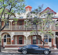 City Apartments at Cecil Mansions - New Castle Holiday