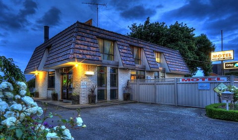 City Gardens Motel - New Castle Holiday 0