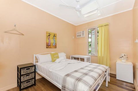 Civic Guesthouse - New Castle Holiday 3