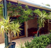 Clarevale Cottage BB - New Castle Holiday