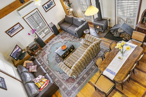 Clervaux Cottage - New Castle Holiday 0