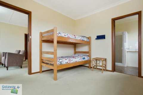 Cliffhanger - Pet Friendly - New Castle Holiday 3