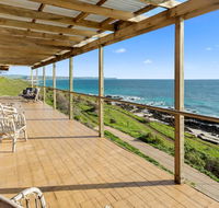 Cliffs End Beach Shack - 105 Gold Coast Drive Carrickalinga - New Castle Holiday