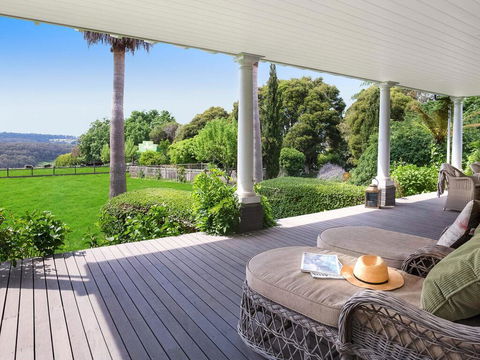 Cloudland - Unique Experience, Whimsical And Wonderful! - New Castle Holiday 3