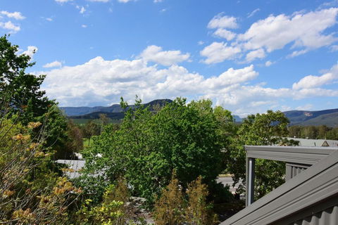 Cloudsong Chalet 2 - Close To The Village Centre! - New Castle Holiday 2