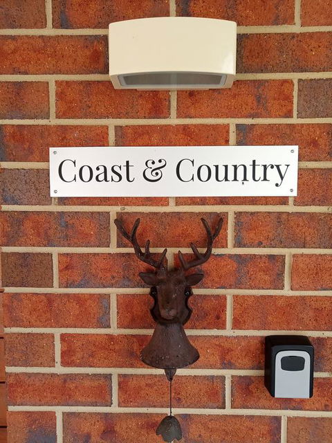 Coast & Country - New Castle Holiday 3