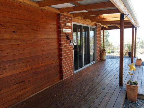 Coast & Country - New Castle Holiday 0