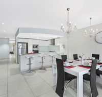 Coast Luxury Apartment 21 - New Castle Holiday