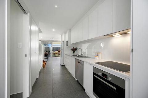 Coastal Living At Wikis - New Castle Holiday 3