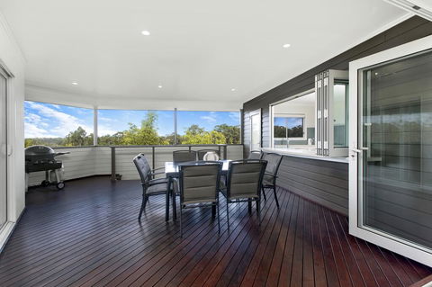 Coastal Retreat - New Castle Holiday 1
