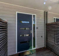 COASTAL SOUL VILLA  BROADBEACH - New Castle Holiday
