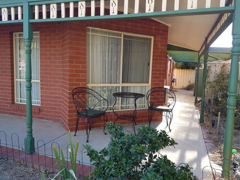 Cobram Cottage - New Castle Holiday 1