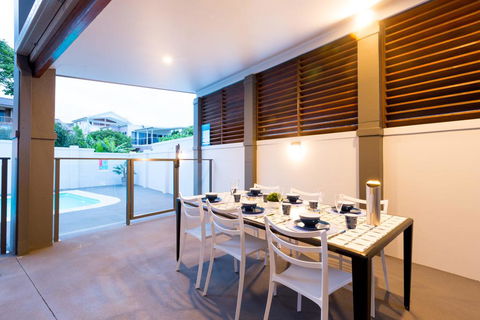 Coffs Jetty Beach House - New Castle Holiday 1