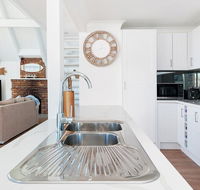 Combined Kingsley Beach House - New Castle Holiday