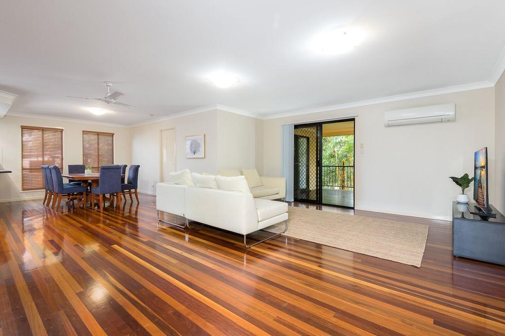 Carindale QLD New Castle Holiday