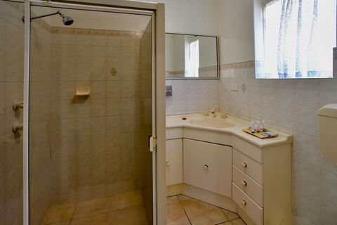 Comfort Inn & Suites Augusta Westside - New Castle Holiday 1