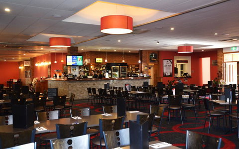 Comfort Inn Peppermill - New Castle Holiday 1