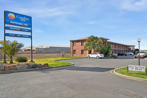 Comfort Inn Peppermill - New Castle Holiday 0