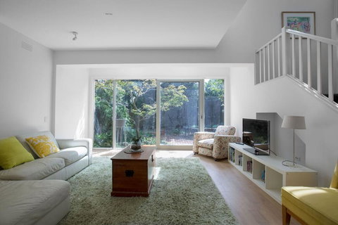 Comfy Holiday House With Pool@Rosanna - New Castle Holiday 1