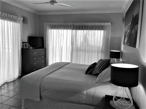 Compass Point 8 - New Castle Holiday 3