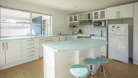 Conley Ave 8 Pet Friendly - OUTSIDE Only - New Castle Holiday 2