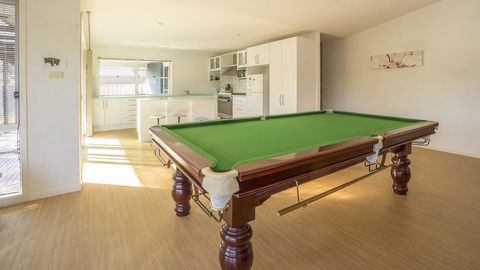 Conley Ave 8 Pet Friendly - OUTSIDE Only - New Castle Holiday 3
