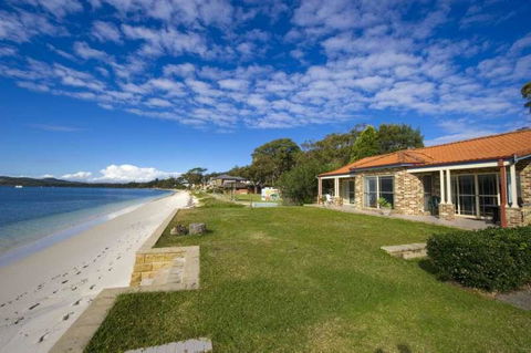 Cook St 4 - Salamander Bay - New Castle Holiday 0