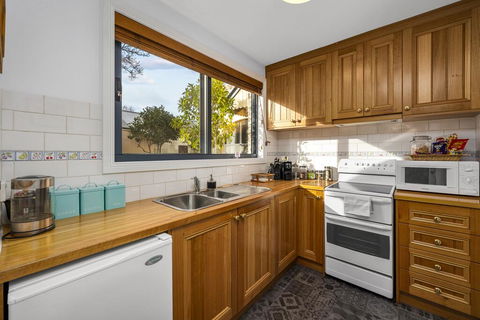 Coopers Cottage Battery Point - New Castle Holiday 1