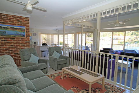Cormorant Waterfront Home - New Castle Holiday 2