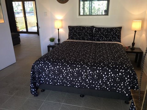 Corroboree Spa Cabin- Eaglereach - New Castle Holiday 2