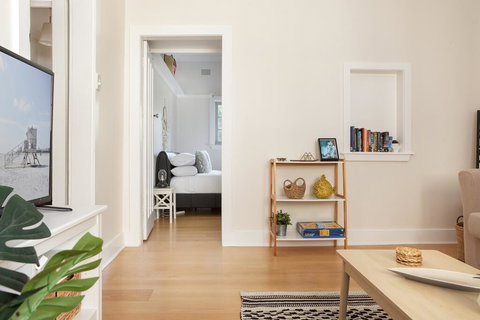 Cosy Couples Haven 10 Min Walk From Bondi Beach - New Castle Holiday 3