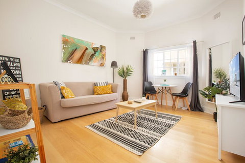 Cosy Couples Haven 10 Min Walk From Bondi Beach - New Castle Holiday 0