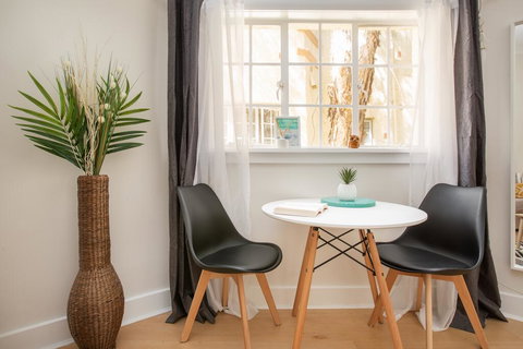 Cosy Couples Haven 10 Min Walk From Bondi Beach - New Castle Holiday 1